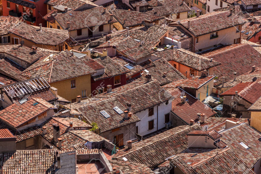 Efficienza energetica: i tetti italiani modello innovativo per l’edilizia moderna